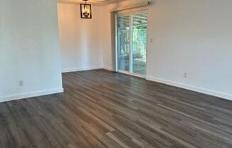 2 beds, 1 bath, 860 sqft, $1,800, Unit 3399*