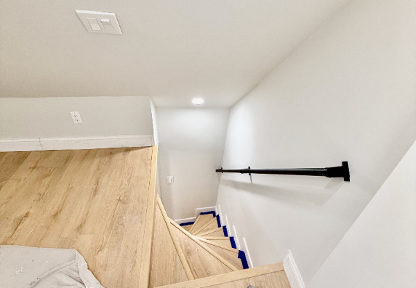 1005 FRANKFORD AVE