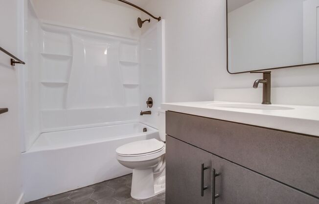 2 beds, 2 baths, 775 sqft, $3,125, Unit 4880-24