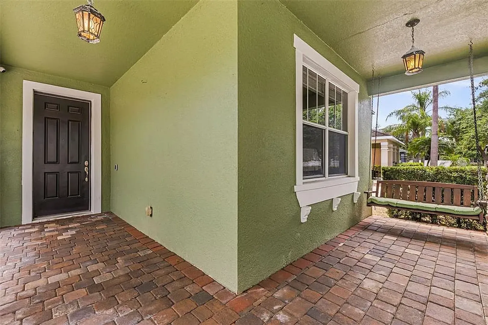 Windermere single family house with water view and no rear neighbors!