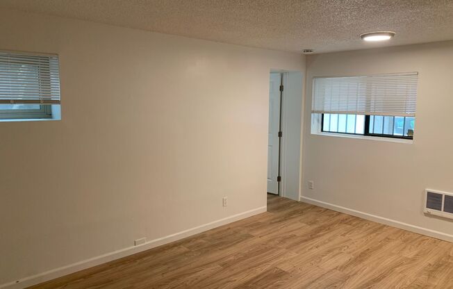 2 beds, 1 bath, 700 sqft, $1,750, Unit 001