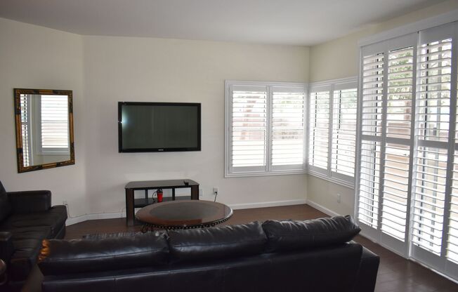 CHECK THIS LOVELY FIRST FLOOR FURNISHED CONDO UNIT IN WESTPARK COMMUNITY!