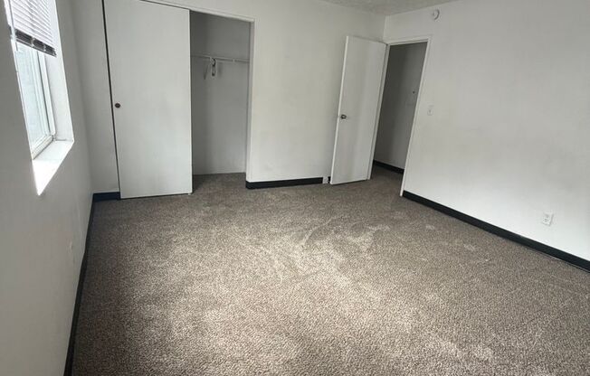 3 beds, 2 baths, 1,225 sqft, $1,395, Unit 1102 10A