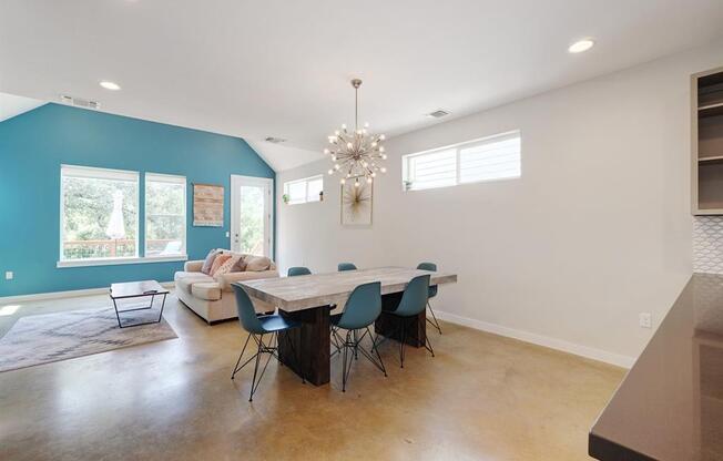 3108 Aldwyche Dr