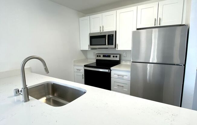 1 bed, 1 bath, 570 sqft, $1,650, Unit 310