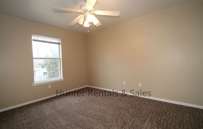 3 beds, 2 baths, $1,150