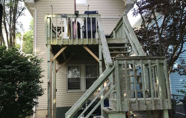 72 Mechanic St.