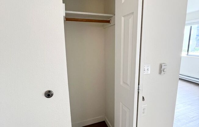 1 bed, 1 bath, 480 sqft, $1,395, Unit 210