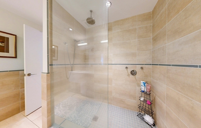 2 beds, 2 baths, 1,291 sqft, $6,250, Unit 2304