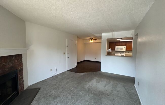 2 beds, 1 bath, $1,595, Unit 103