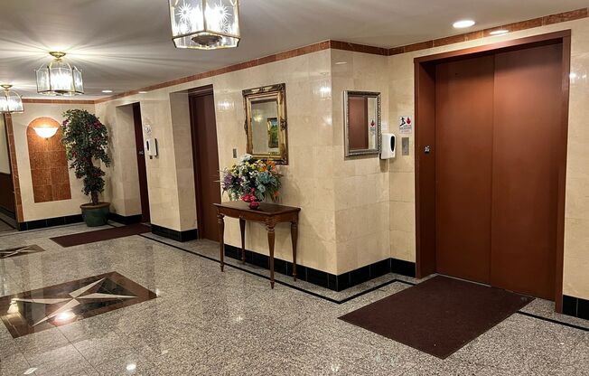 Studio, 1 bath, 375 sqft, $1,425, Unit 620-111