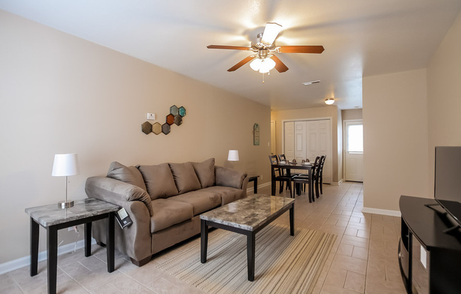 3 beds, 1.5 baths, 1,170 sqft, $1,225, Unit C2