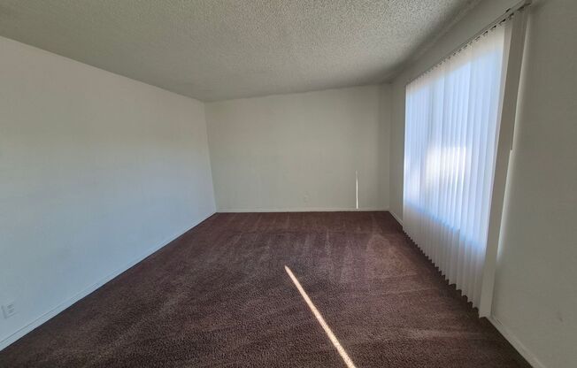2 beds, 1 bath, 730 sqft, $950, Unit 234