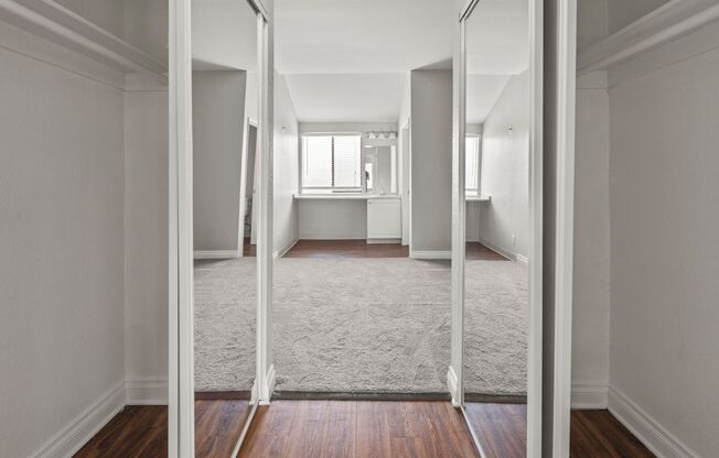 1 bed, 1 bath, 620 sqft, $1,950, Unit 0123
