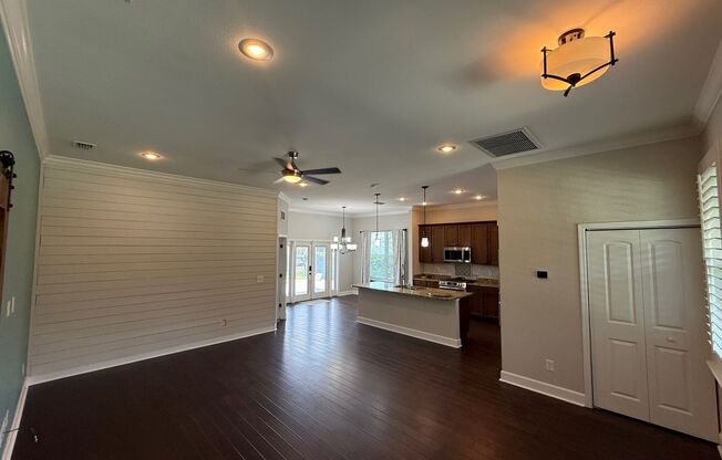 Beautiful Home in Oakmont Community