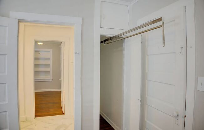 2 beds, 1 bath, 770 sqft, $1,250, Unit 4615 E 4th Place