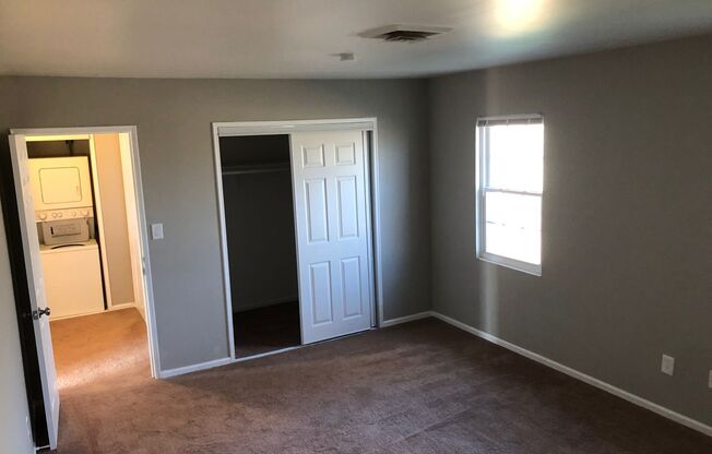 1 bed, 1 bath, 706 sqft, $1,410