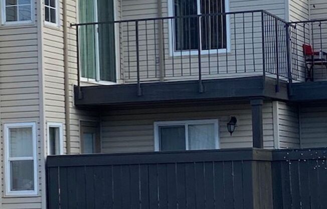 2 beds, 1 bath, 825 sqft, $1,830, Unit 257