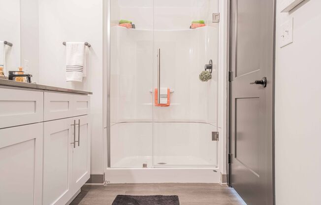 1 bed, 1 bath, 725 sqft, $1,610, Unit A111