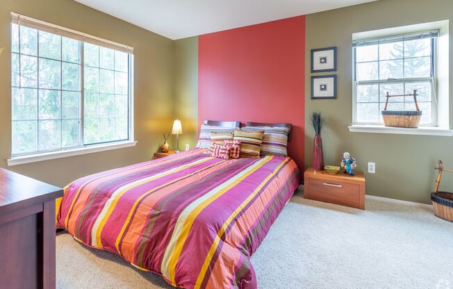 2 BR, 2 BA - 1050 SF