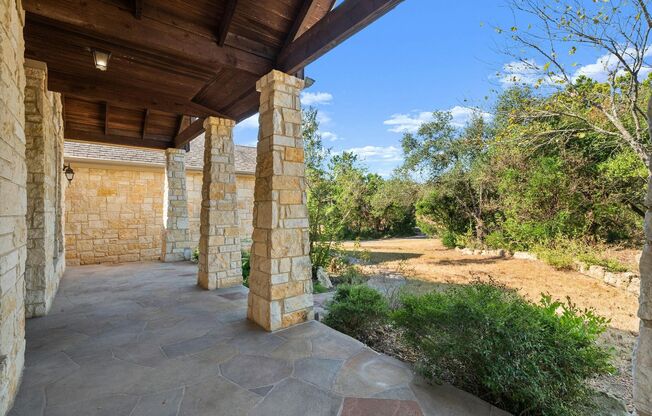 Stunning Hill Country Retreat in Dripping Springs