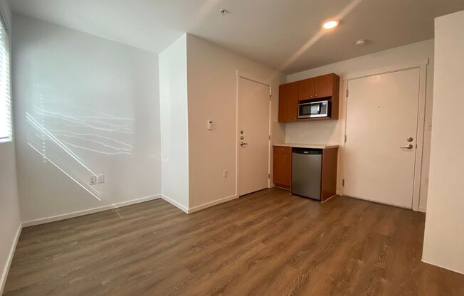 Studio, , 185 sqft, $999, Unit 3217