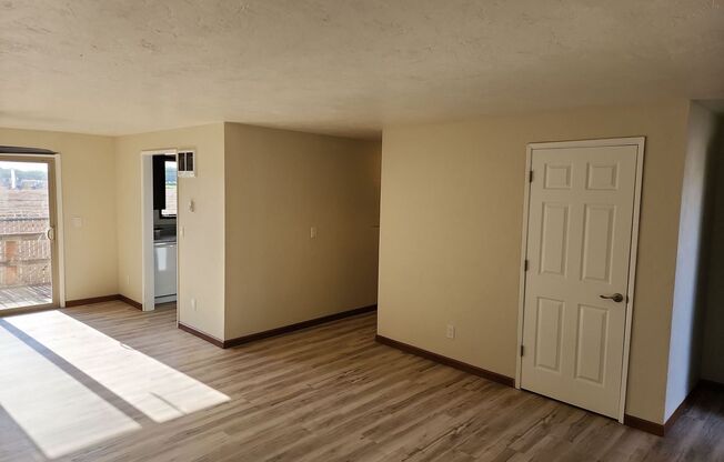 2 beds, 1 bath, 850 sqft, $1,325