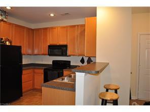 2 beds, 2 baths, $1,250