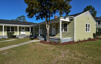 2 beds, 1 bath, 800 sqft, $1,000