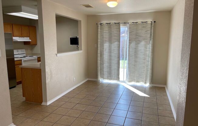 3 beds, 2 baths, $1,495