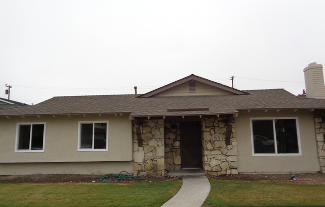 3 beds, 2 baths, $3,000