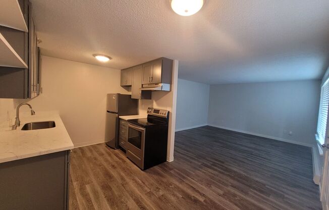 2 beds, 1 bath, 780 sqft, $1,575