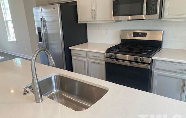 511 Autumn Cure Court - Bev Roberts Renals and property management
