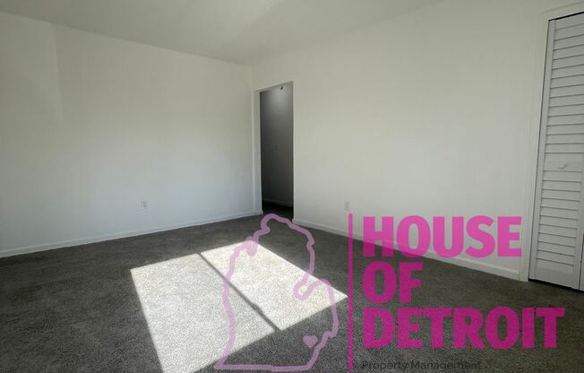 3 BEDROOM 1 BATH FREE PRE-SCREEN