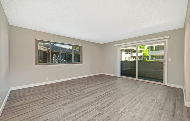 2 beds, 2 baths, 950 sqft, $1,600, Unit 85