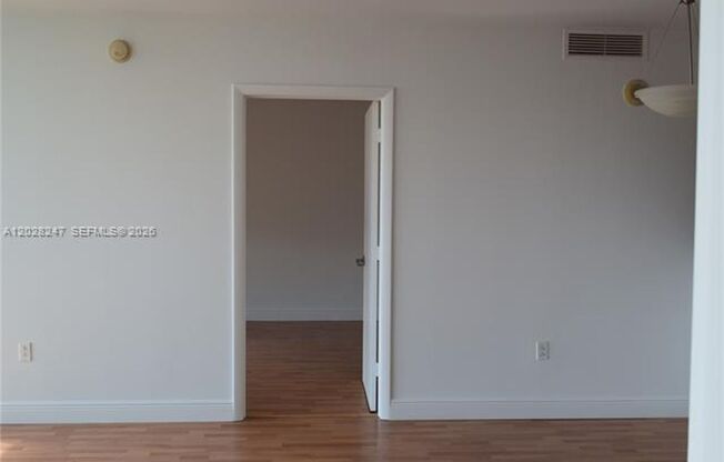 2 beds, 2 baths, $3,800, Unit # 2310
