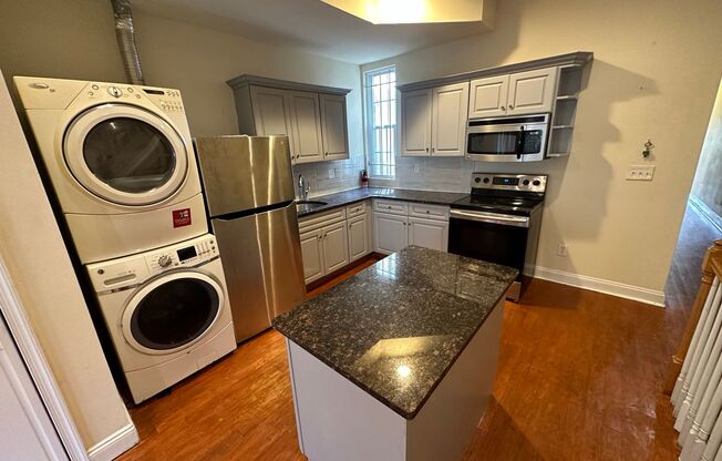 Park Ave N 2331