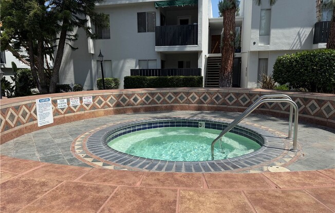 1 bed, 1 bath, 472 sqft, $1,950, Unit 105