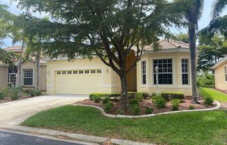 3 Bedroom 2 bathroom home in Venetian Village