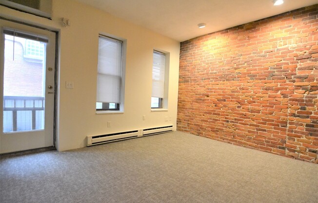 1 bed, 1 bath, 745 sqft, $3,075, Unit 40-PE