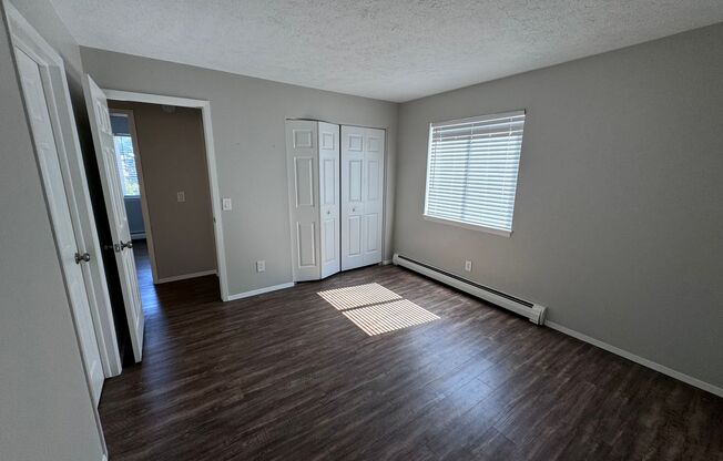 2 beds, 1 bath, 853 sqft, $1,495