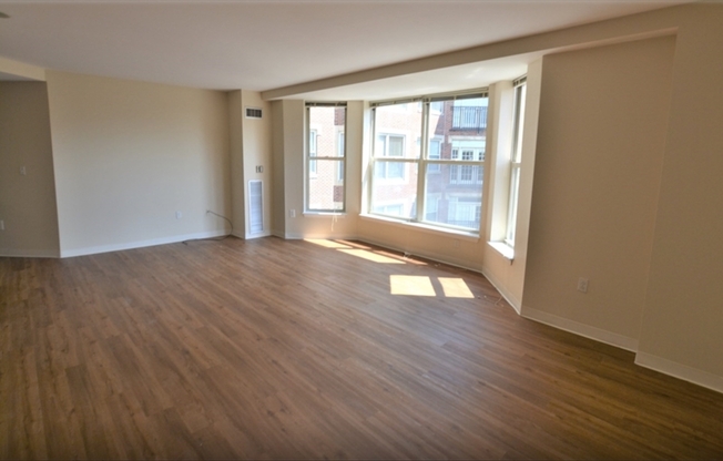2 beds, 2 baths, 1,209 sqft, $4,885, Unit 620