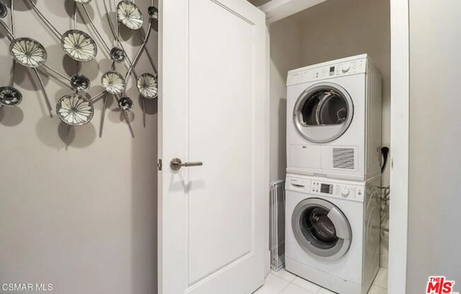 2 beds, 2.5 baths, 1,790 sqft, $8,500, Unit 34D