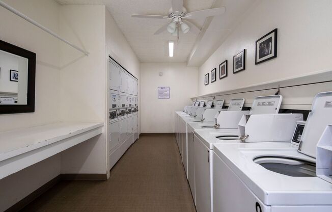 1 bed, 1 bath, 690 sqft, $1,995, Unit 018