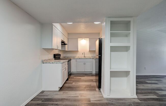 2 beds, 2 baths, 1,050 sqft, $899