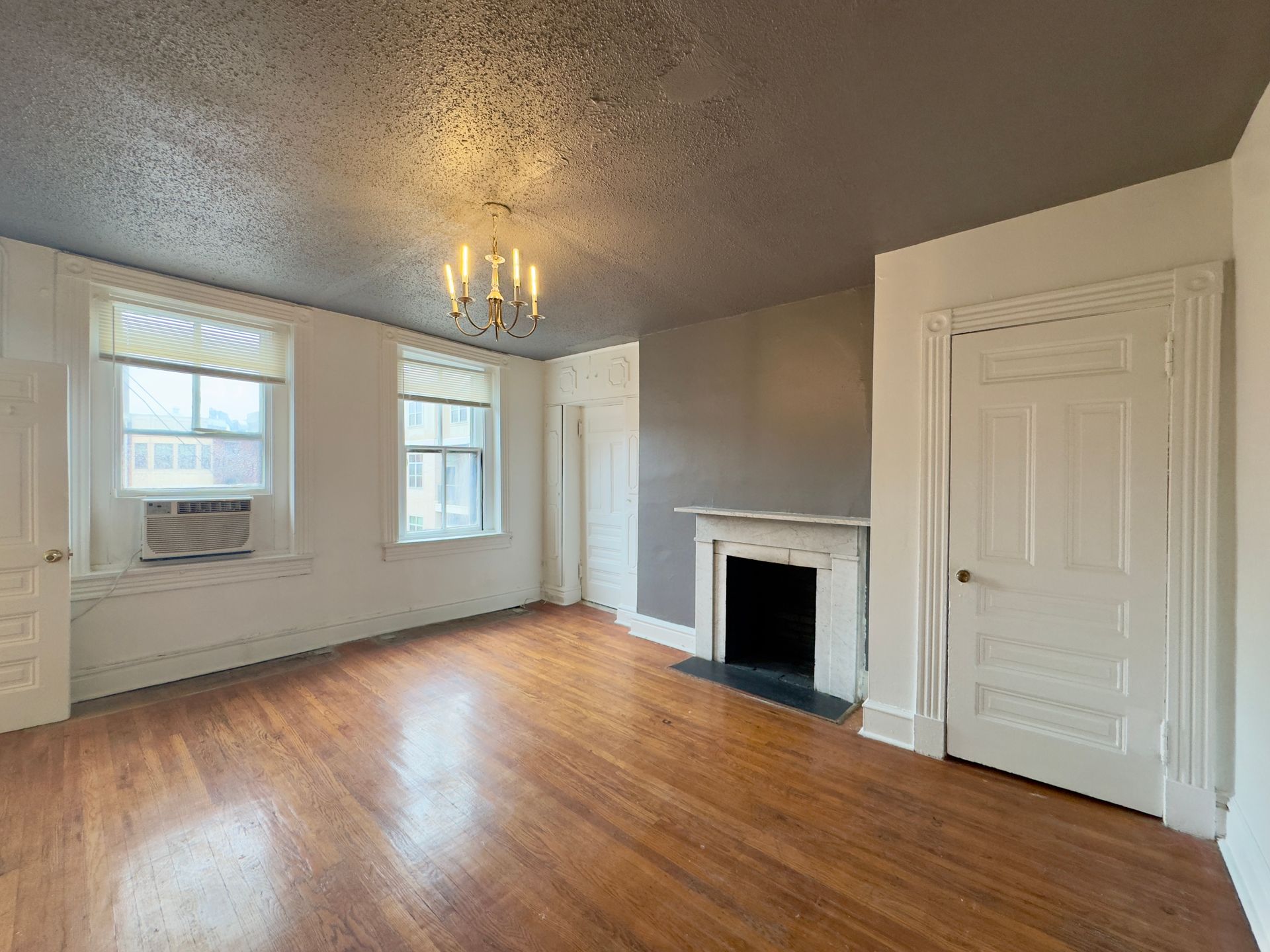 4 AND 10 E BIDDLE ST