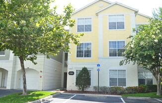 12861 MADISON POINTE CIR