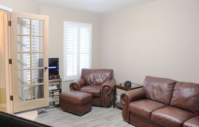 3 beds, 2.5 baths, $2,800