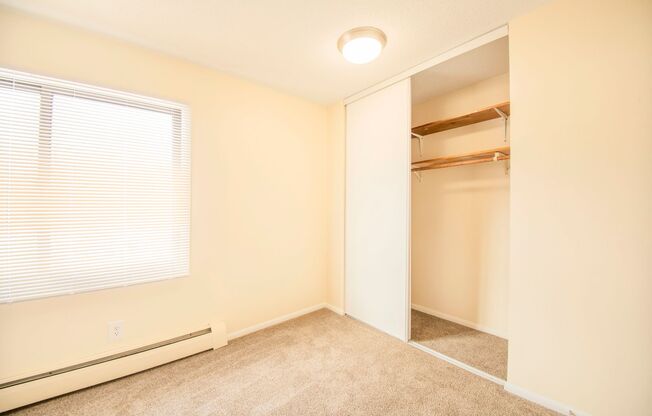 2 beds, 1 bath, 756 sqft, $1,325, Unit 824-203