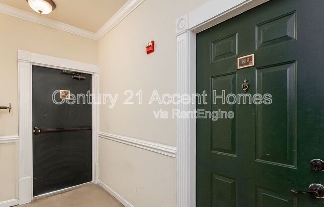 4862 EISENHOWER AVE #270
